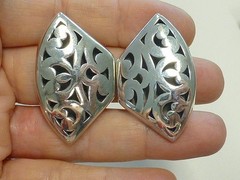 John Hardy Cut Out Design Bold Bali Sterling Silver 925 Earrings Shadow Box Styl