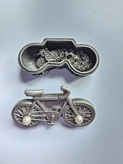 Vintage Ms. Dee Pewter Bicycle Trinket Box W/ Necklace 15” Earrings & Brooch