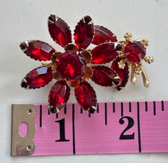 Vintage Gold Tone Red Daisy Floral Juliana Midcentury Marquise Stone Brooch Pin