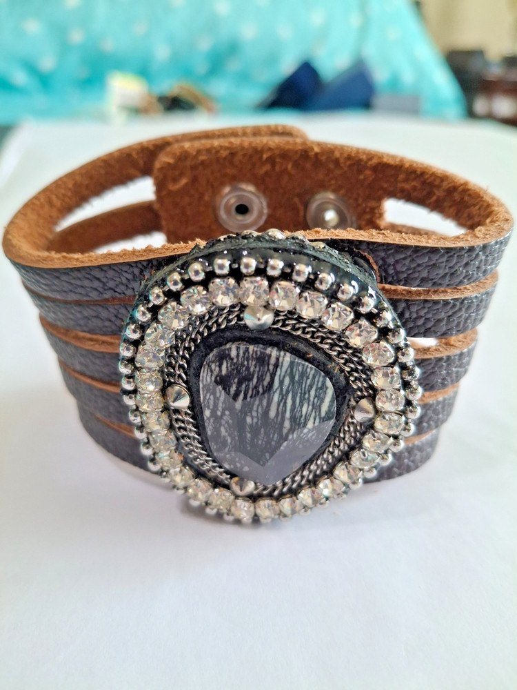 Brown Leather Snap Band Wrist Bracelet with Faux Black Stone / Rhinestones