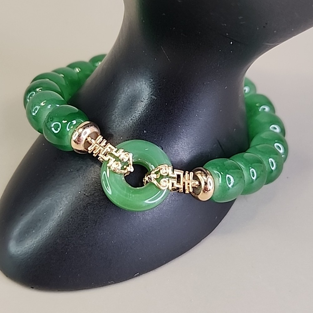 Glass Beaded Stretch Bracelet Green Faux Jade Asian Gold Tone 6.5″