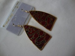 VINTAGE 1970 SAMUEL HUANG DESIGNER CLOISONNE RETRO ABSTRACT BLACK & RED EARRINGS