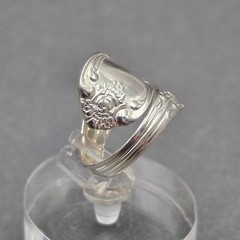 Vintage Oneida Silver Plated Spoon Ring Size 5.5 Floral Bypass Wrap