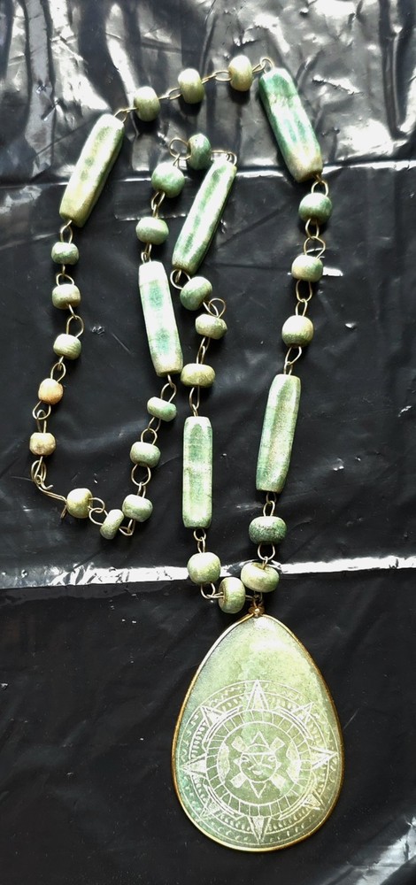 Green Vintage Aztec Sun Pendent Necklace/ Hand Carved Agate New