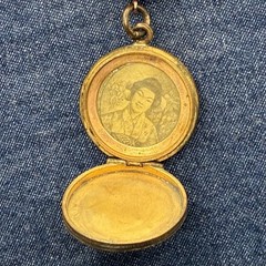 Vintage Rose Gold Locket, New Adjustable Book Chain Necklace of Antiqued Finish