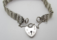 1977 English JAM Sterling Silver Heart Padlock Bracelet 6.75in Wrist Vintage