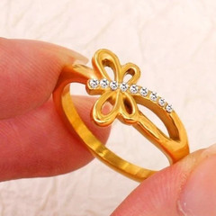 Round Cut 0.09TCW White Moissanite Dragonfly Pattern Ring In 10K Yellow Gold FN