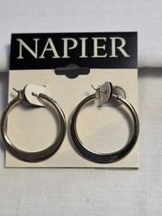 Unsigned Napier Gold-Tone Flat Hoop Earrings Snap Wire Closure