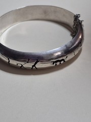 Vintage Taxco Mexico Sterling Silver Bullfight Shadowbox Hinged Bangle 15.8g PAC
