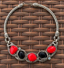 Vintage Unsigned Selro Style Red Black Glass Cabochon Statement Necklace MCM