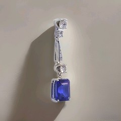 Vintage Filigree 18k white gold blue sapphire Drops earrings Emerald Cut