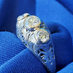 Original EARTH MINED Diamond ART Deco Engagement RING Vintage PLATINUM Trilogy