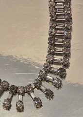 VINTAGE-RETRO STUNNING 1950’s Rhinestone Cocktail Icy Drip Necklace 16 in