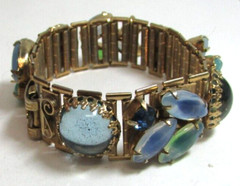Vintage 1950’s-60’s Opaline Navette Cabochon Rhinestone Glass Gold Tone Bracelet