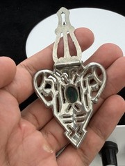 Vintage Art Deco Costume Green And White Rhinestone Clip On Brooch