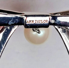 Ann Taylor Rhinestone Bow Brooch Faux Pearl Silver Tone Pin 2.6″