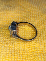 14K White gold vintage shield ring