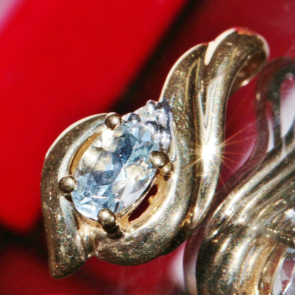 10k yellow gold pendant 0.425ct aquamarine & diamond swirl charm Handmade 1.58g
