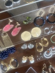 VTG Retro Boho Variety Of Earrings Lot 43 Pairs Dangle, Statement, Mixed Metals