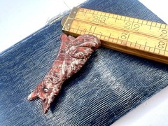 Vintage 1980s Carved Red Stone Gemstone Wolf Dog Brooch NOS Ro-Do IL