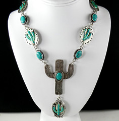 Vintage Southwestern Style Necklace Silver Tone Turquoise Color Cabochons Cactus