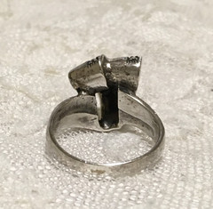 Vintage Sterling Silver Ring Womens Sz 8.25 Ribbon Bow design Marcasite Accents