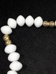 Vintage White Lucite Sattelite Bead Gold Tone Choker Neckalce MCM Retro 17 in