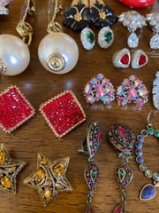 Jewelry Repair Lot 50+ Very Nice Many Signed Missing Rhinestones Resell Harvest