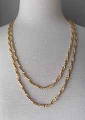 BEAUTIFUL VINTAGE GOLD PLATED TWISTED ROPE CHAIN 55″ SINGLE STRAND NECKLACE