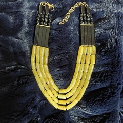 Statement necklace high quality Yellow and Black beads