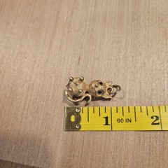 RARE 1970s Vintage Gold Tone 3D Cat Green Rhinestone Eyes Pendant Charm meow