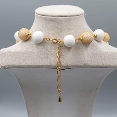 Vintage Bead Necklace White Bead Gold tone Wire Caged Beads 22″-24″