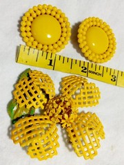 Lg Yellow Enameled Lattice Flower Brooch & Lg Yellow Clip Earrings Spring Summer
