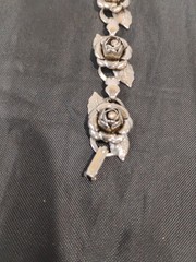 Vintage Silver Toned Link Bracelet with 6 3D Roses And Crystals 7 1/2″ Inches