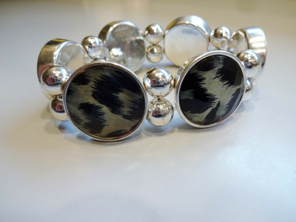 Vtg Faux Fur SNOW LEOPARD STRETCH BRACELET Costume Chunky Silver Tone Big Cat