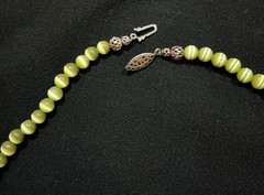 Vintage Lime Green Cats Eye 17” Bead Necklace Stunning!