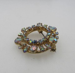 Vintage Crystal AB Rhinestone Wreath Circle Brooch Gold Tone A3