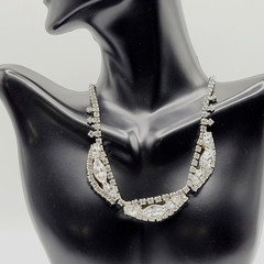 Elegant Swag Design Sparkling Rhinestone Silver Tone Art Deco Style Vtg Necklace