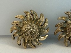 Vintage Textured Sunflower Daisy Clip Earrings Gold Tone Stamped BSK Omega Backs