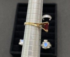 ✨Lot Of 5 Vintage To Now Beautiful Gemstone Estate Rings, All Size 6✨