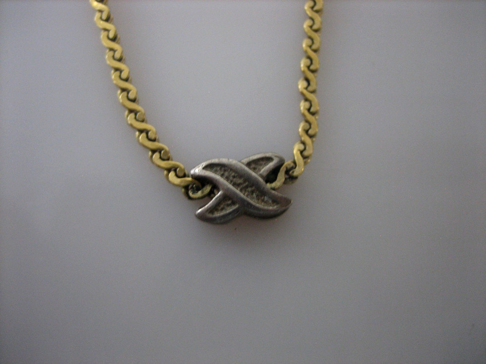 RARE Vintage Avon 1/20 14K Gold Filled Chain 925 Silver Kiss Necklace