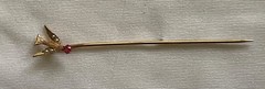 Antique 10kt Gold DOVE/SPARROW Ruby & Seed Pearl Stick Pin w Orig Jewlers Case