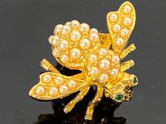 LOT of 5 JOAN RIVERS Gold Tone Bee Pins Brooches (one small) Various Colors