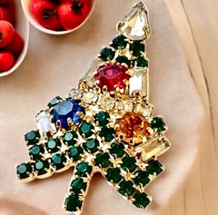 EISENBERG ICE Vintage Christmas Tree Brooch Small Multi-Color Rhinestones Signed