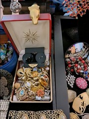 HUGE *REPAIR~HARVEST~CRAFT* Vintage & Costume Jewelry Lot RS * 350+ PCS 14+ Lbs