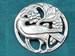 Sterling Silver Raised Relief Circular Bird Pin: 2.25″ in Diameter