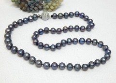Hand Knotted Genuine Peacock Pearl Bead Necklace with Silver Tone Box Clasp 19″