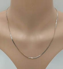 925 Italy Herringbone Necklace 18in Sterling Silver 2g Flat Sleek Unisex Chain