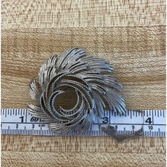 Vintage Unbranded Brooch Pin Silver Tone Swirl Sunburst Textured MCM Retro Style