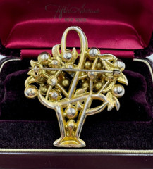 STUNNING VINTAGE BROOCH FLOWER BERRIES BASKET GIARDINETTI LITTLE GARDEN JEWELRY